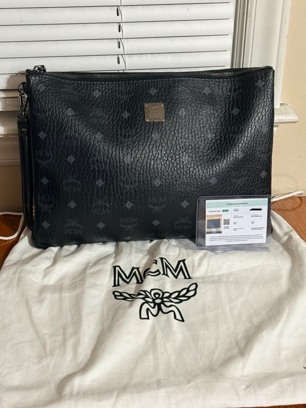 MCM VISETOS CLUTCH/WRISTLET WITH COA